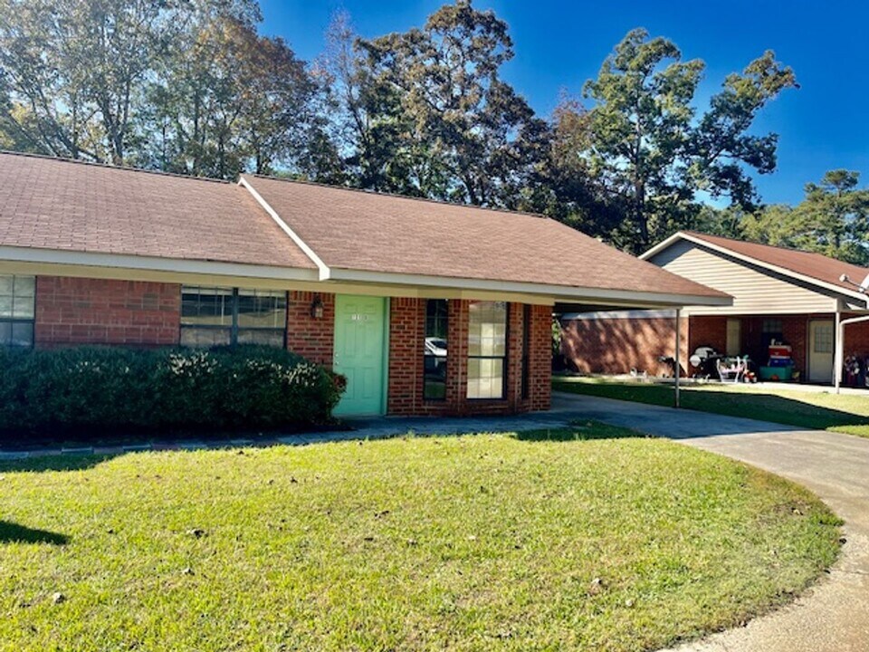 131 Woods Rd NW in Rome, GA - Building Photo