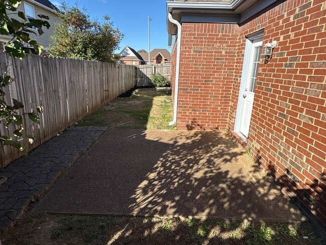 Welcome to 9133 Chimney Rock Blvd! in Memphis, TN - Building Photo - Building Photo