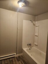 2900 Broad Ave, Unit Rear in Altoona, PA - Foto de edificio - Building Photo