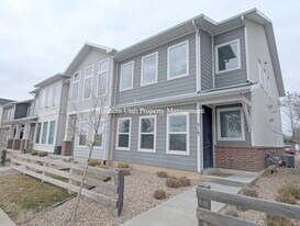 313 W 25 N in Layton, UT - Building Photo
