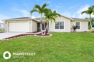 1223 NW 9th Ave in Cape Coral, FL - Building Photo