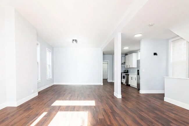 932 N Richmond St, Unit 1F