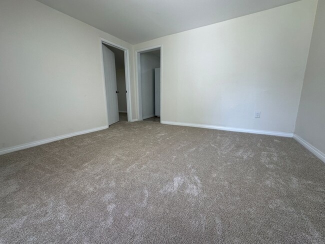 637 Schley St in Bishop, CA - Building Photo - Building Photo