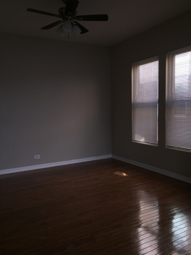 6442 S Maryland Ave in Chicago, IL - Building Photo - Building Photo