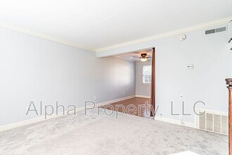 100 Lewis Dr in Greenville, SC - Building Photo - Building Photo