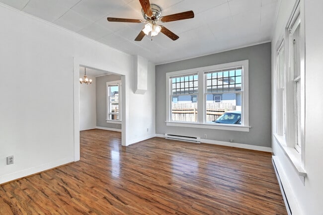 1405 S 3rd St in Mount Vernon, WA - Foto de edificio - Building Photo