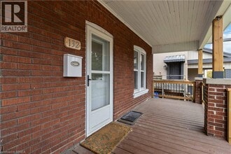 132 Dundas St in Brantford, ON - Building Photo - Building Photo