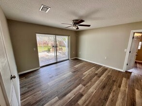 8115 Dominguin St in Orlando, FL - Building Photo - Building Photo