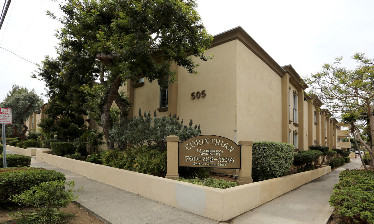 Corinthian Apartments in Oceanside, CA - Building Photo