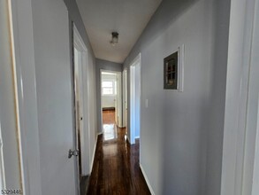 19 General Karge Ct in Elizabeth, NJ - Building Photo - Building Photo