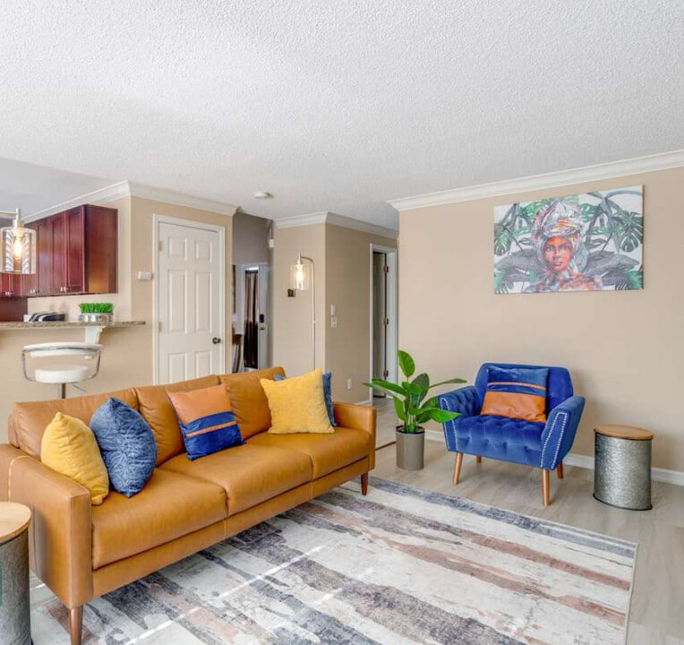 5357 S Liverpool Way in Centennial, CO - Building Photo