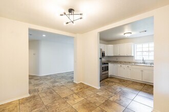 3222 Cumberland Rd in Ocean Springs, MS - Building Photo - Building Photo