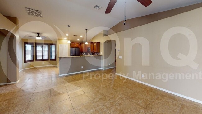 3424 E Crescent Way in Gilbert, AZ - Building Photo - Building Photo