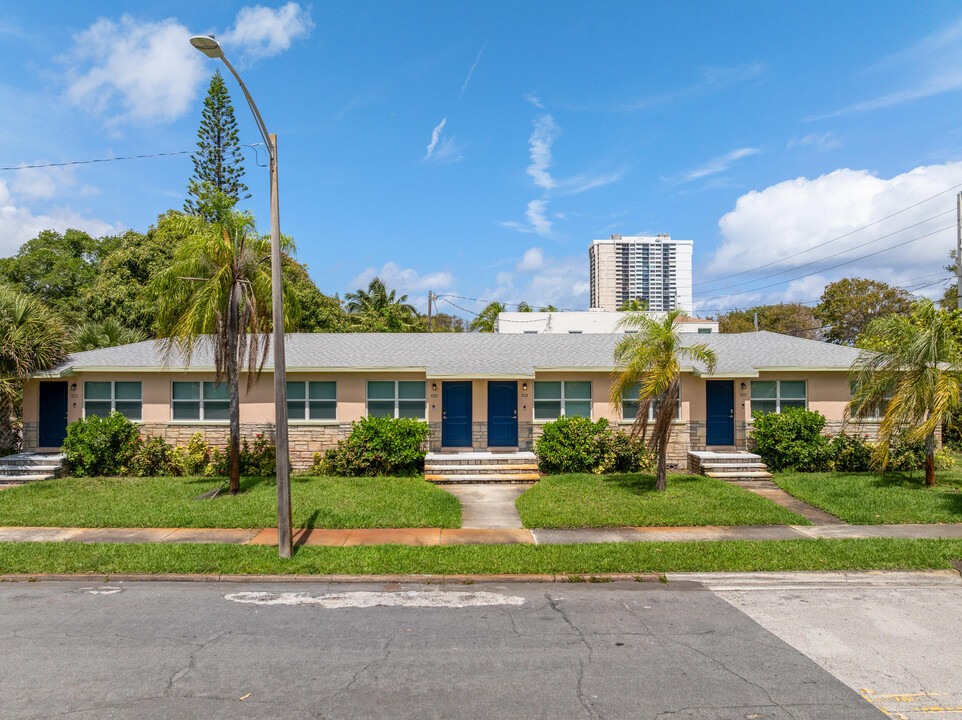 409 50th St in West Palm Beach, FL - Building Photo