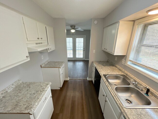 3319 Kristy Dr in Memphis, TN - Building Photo - Building Photo