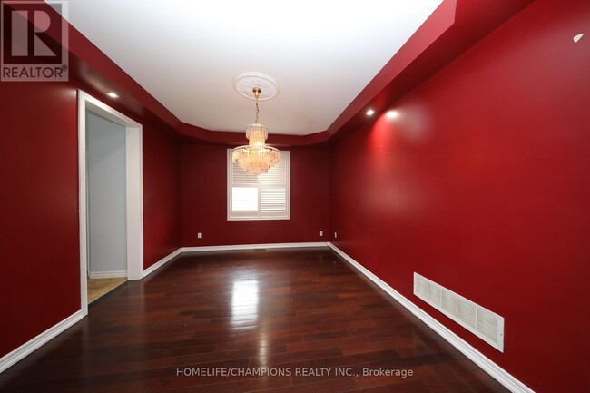71 Boulderbrook Dr in Toronto, ON - Building Photo - Building Photo