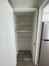 951 N Redwood Rd, Unit #11 in Salt Lake City, UT - Building Photo - Building Photo