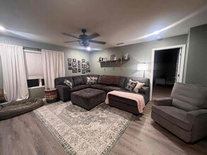 217 Laurel Hl St in Crestview, FL - Building Photo - Building Photo
