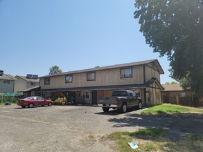 2880-2886 Determine Dr in Atwater, CA - Foto de edificio - Building Photo