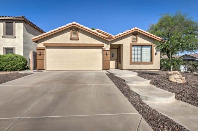 711 S Roca St in Gilbert, AZ - Building Photo - Building Photo