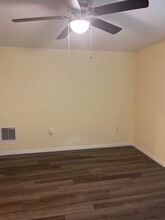 5675 NW 6th Pl, Unit 2 in Ocala, FL - Building Photo - Building Photo