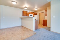 Waterstone Apartments in Moorhead, MN - Building Photo - Building Photo