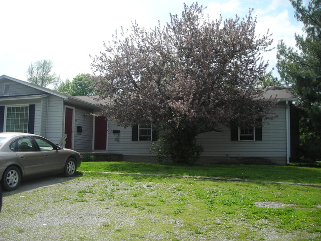 Heartland Realty & Rentals, Inc. in Herrin, IL - Foto de edificio - Building Photo