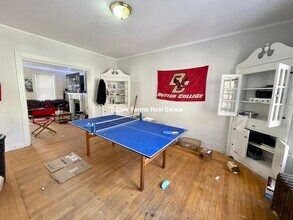 1743 Commonwealth Ave, Unit 1 in Boston, MA - Building Photo - Building Photo