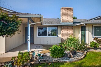 11386 Iris Ave in Loma Linda, CA - Building Photo - Building Photo