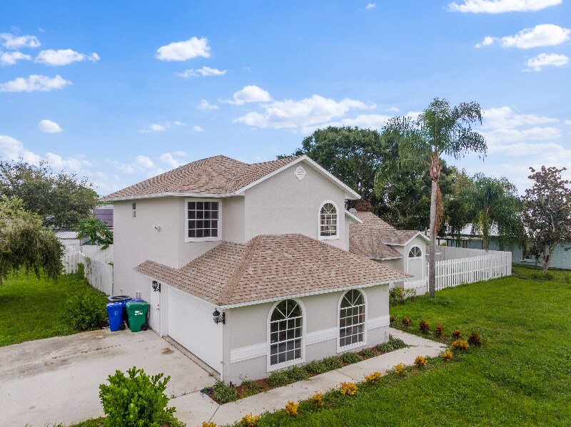 116 Alhambra Ave in Sebastian, FL - Building Photo