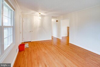 9552 Birmingham Dr in Manassas, VA - Building Photo - Building Photo