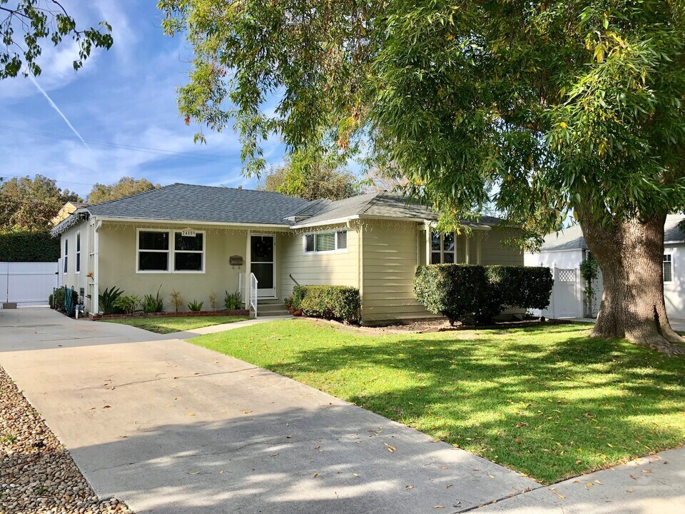 24809 Winlock Dr in Torrance, CA - Building Photo