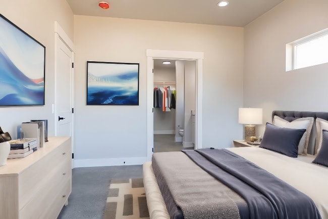 1763 Grant Rd in East Wenatchee, WA - Foto de edificio - Building Photo