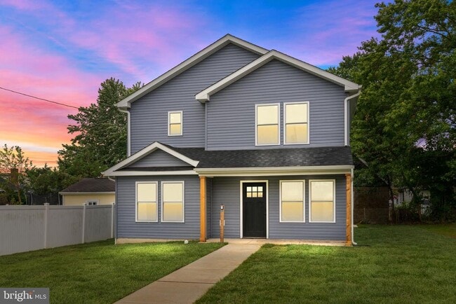 property at 822 Third Ave