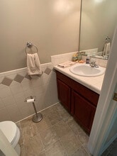 140 Sand Ct, Unit 2 in Fairlawn, OH - Building Photo - Building Photo