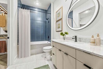 212 Melba in Dallas, TX - Building Photo - Building Photo