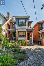 39 Standish Ave in Toronto, ON - Building Photo - Building Photo