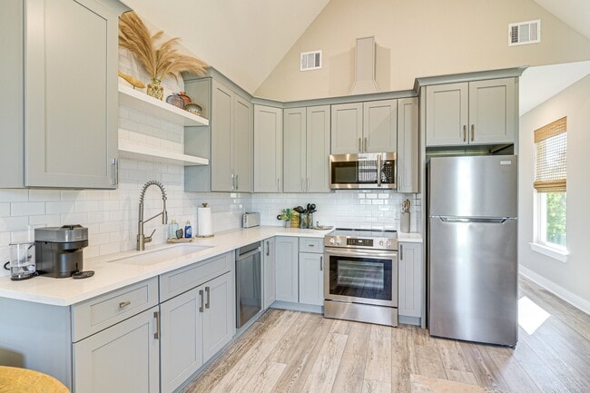 property at 1411 30th St