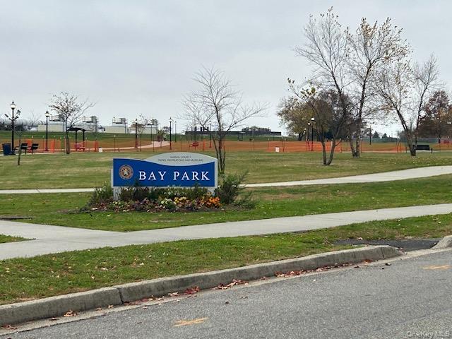 property at 10 Kirgan Ct