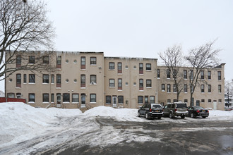 Lake Ravine Apartments in Rochester, NY - Building Photo - Building Photo