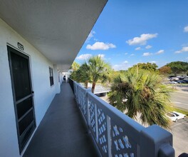 9235 SW 8th St in Boca Raton, FL - Building Photo - Building Photo