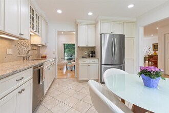 682 Heritage Hills in Somers, NY - Building Photo - Building Photo