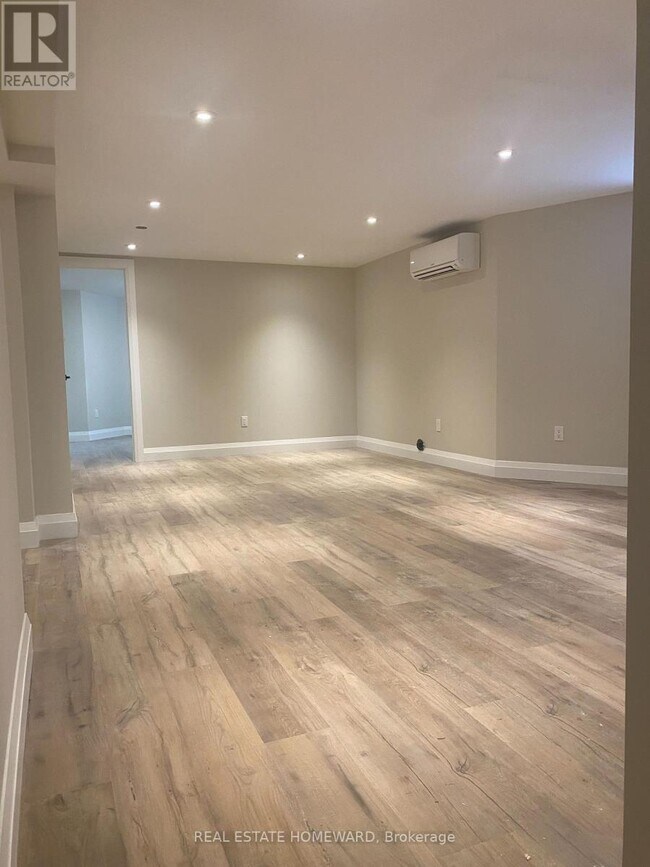 624 Indian Rd in Toronto, ON - Building Photo - Building Photo