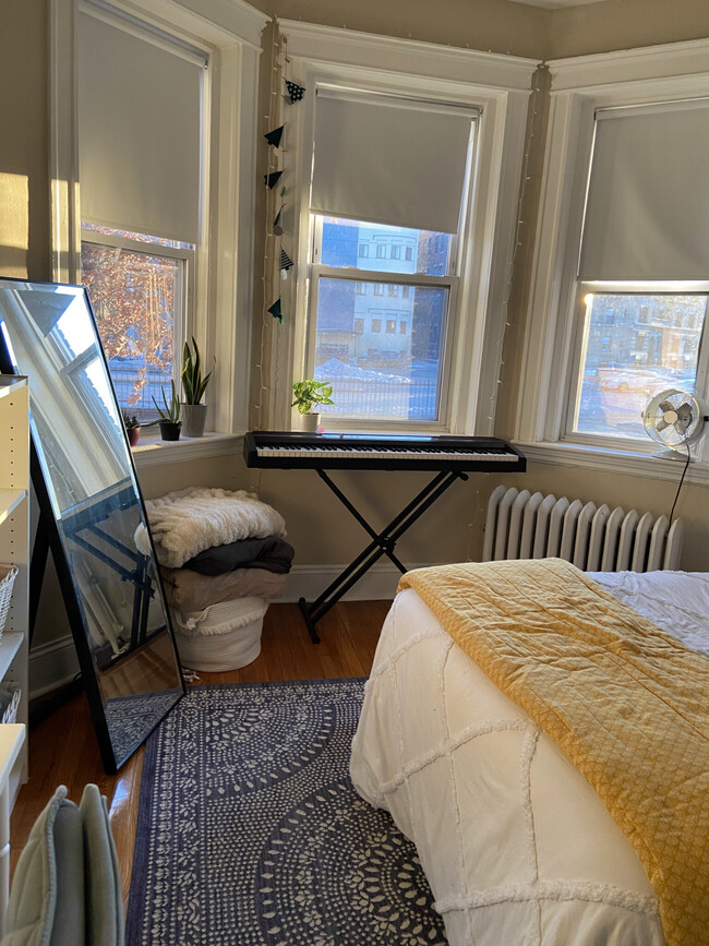 1197 Commonwealth Ave, Unit 1 in Boston, MA - Building Photo - Building Photo