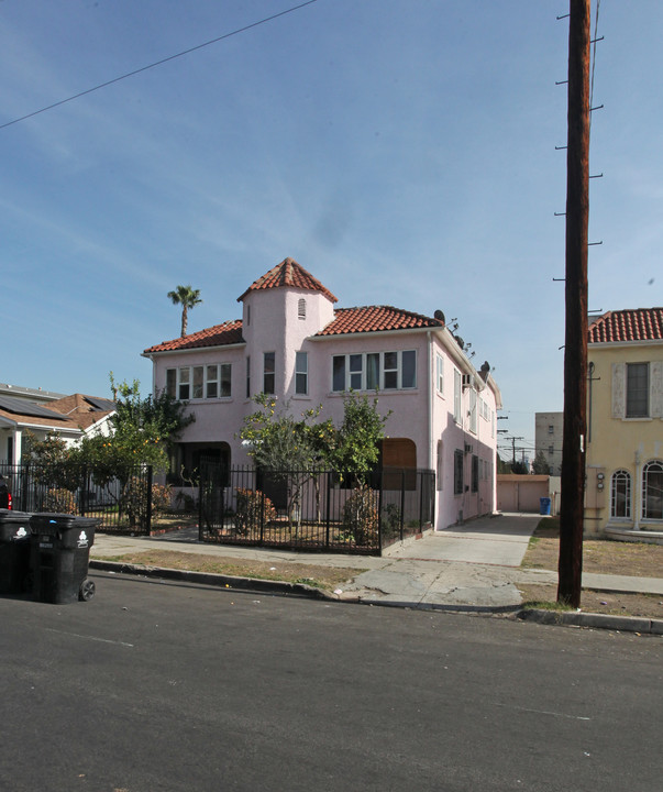 1324 N Kingsley Dr in Los Angeles, CA - Foto de edificio