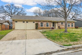 1702 Sagebrush Trail in Euless, TX - Building Photo - Building Photo