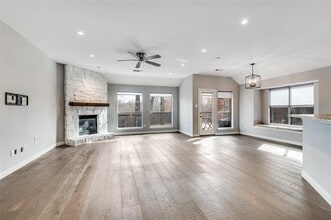 410 Brookside Dr in Lake Dallas, TX - Building Photo - Building Photo