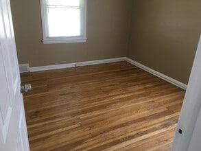 21795 Tuscany Ave in Eastpointe, MI - Building Photo - Building Photo