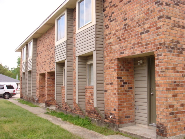 15026 Forest Grove Ave in Baton Rouge, LA - Building Photo