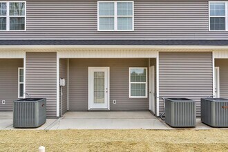 2805 Cruze Dr in Powell, TN - Building Photo - Building Photo